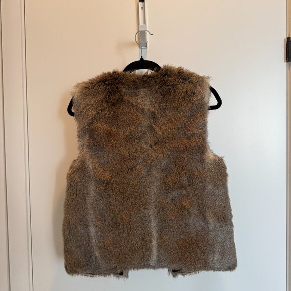 Talula Faux Fur Vest - Picture 3 of 3